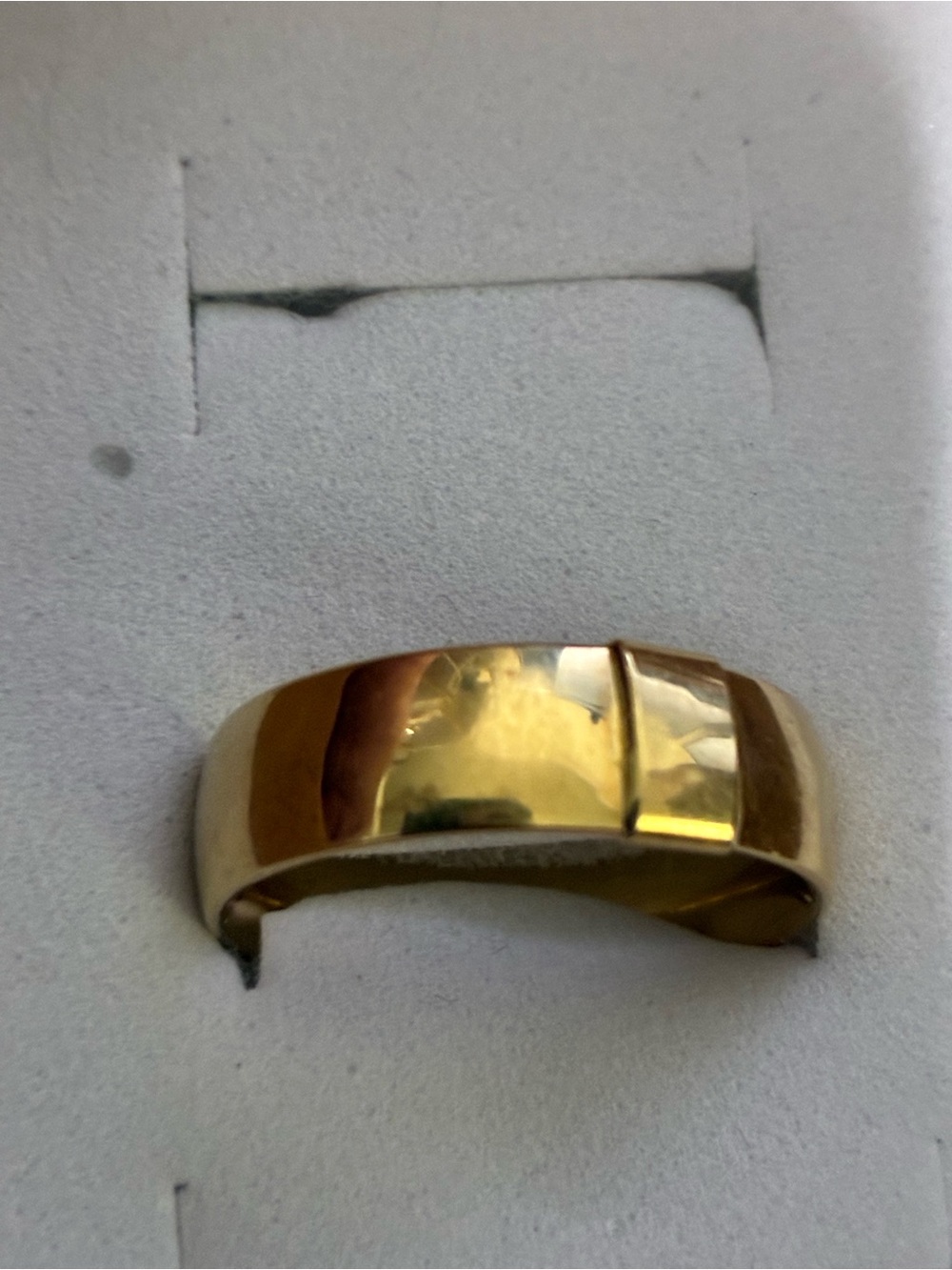 Milor 18k gold Women's Band Ring with  Diagonal diamonds Accent - Picture 3 of 9